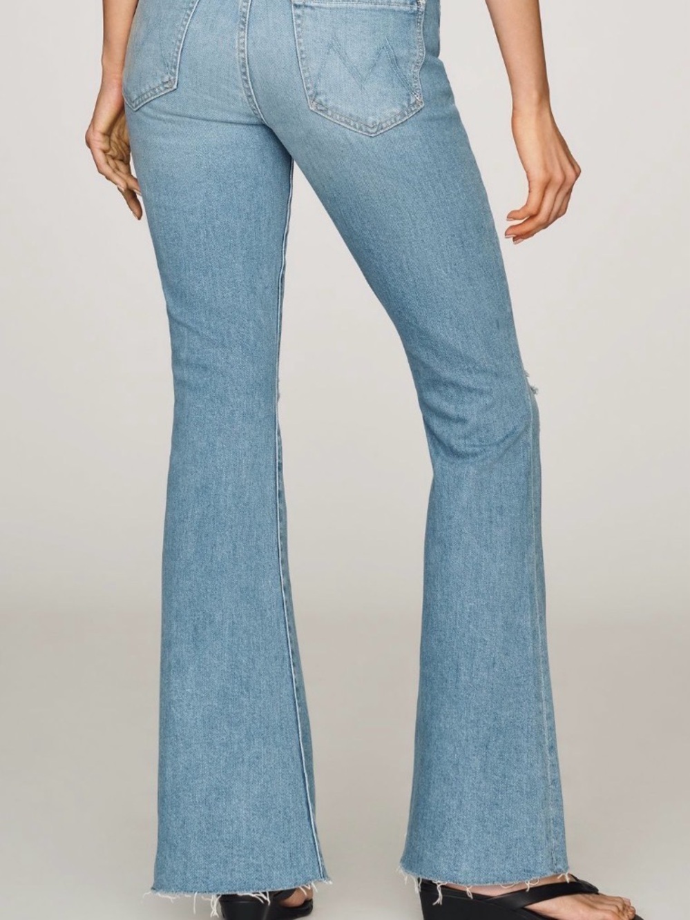 MOTHER Weekender Fray Jeans - Picture 4 of 10